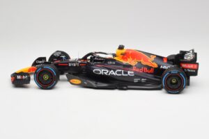 Red Bull RB18 #1 M. Verstappen Monaco GP 3rd Wet 2022 Minichamps 1:18 110220701 Kovina – slika 3 od 7