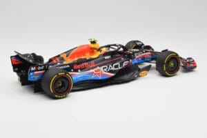 Red Bull RB19 #1 M. Verstappen Austin GP Winner 2023 Minichamps 1:18 110231901 Kovina – slika 2 od 6