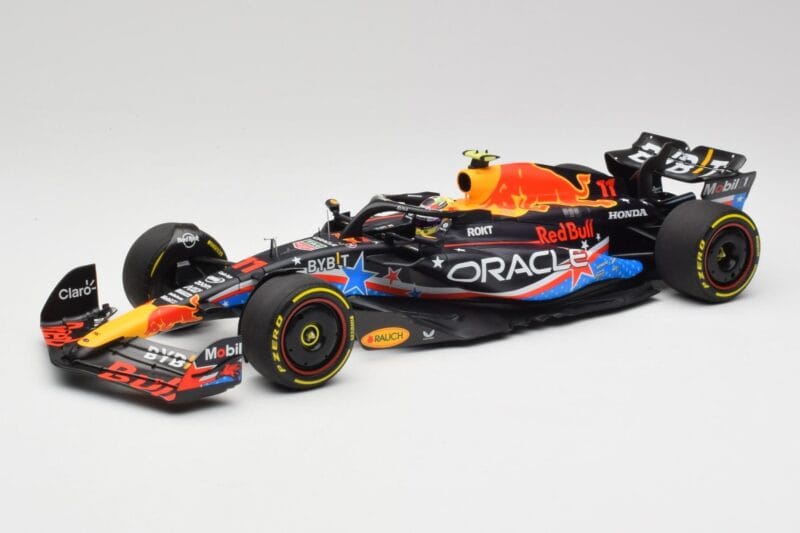 Red Bull RB19 #1 M. Verstappen Austin GP Winner 2023 Minichamps 1:18 110231901 Kovina