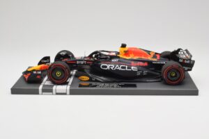 Red Bull RB19 Oracle #1 M. Verstappen Australian GP 2023 Winner Minichamps 1:18 113230301 Smola