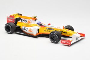 Renault F1 Team R29 #10 R. Grosjean F1 2009 Minichamps 1:18 150090108 Kovina – slika 4 od 6