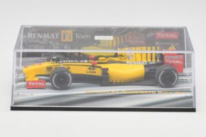 Renault R30 #11 R. Kubica Race Car 2010 Minichamps 1:43 403100081 Kovina – slika 4 od 6