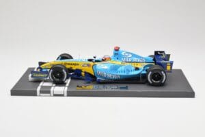 Renault R25 #5 F. Alonso Bahrain GP 2005 Minichamps 1:18 117050305 Smola