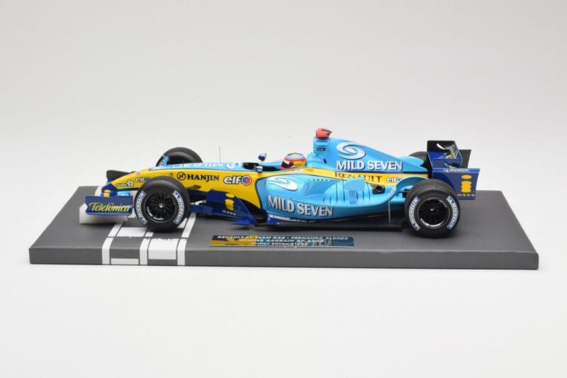 Renault R25 #5 F. Alonso Bahrain GP 2005 Minichamps 1:18 117050305 Smola