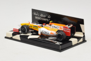 Renault R29 #8 N. Piquet Jr. F1 2009 Minichamps 1:43 400090008 Kovina – slika 3 od 5
