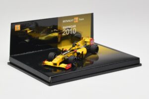 Renault R30 #10 R. Kubica F1 2010 Minichamps 1:43 576410 Kovina – slika 2 od 4