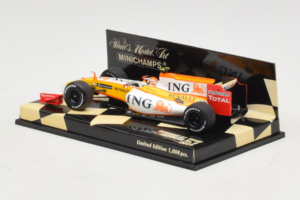 Renault R29 #8 N. Piquet Jr. Showcar F1 2009 Minichamps 1:43 400090078 Kovina – slika 3 od 5
