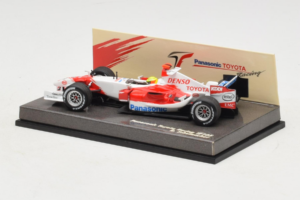 Toyota TF105 #17 R. Schumacher Panasonic Toyota Racing F1 2005 Minichamps 1:43 AM58296 Kovina – slika 3 od 5