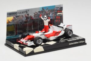 Toyota TF105 #16 J. Trulli Malaysia GP Podium 2005 Minichamps 1:43 400050116 Kovina – slika 2 od 4