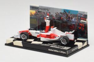 Toyota TF105 #16 J. Trulli Malaysia GP Podium 2005 Minichamps 1:43 400050116 Kovina – slika 3 od 4