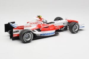 Toyota TF107 #12 J. Trulli F1 Launch Livery 2007 Minichamps 1:18 AM601321 Kovina – slika 2 od 6