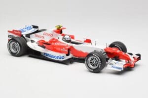 Toyota TF107 #12 J. Trulli F1 Launch Livery 2007 Minichamps 1:18 AM601321 Kovina – slika 4 od 6