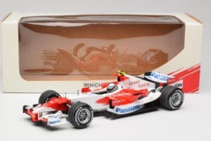 Toyota TF107 #12 J. Trulli F1 Launch Livery 2007 Minichamps 1:18 AM601321 Kovina – slika 6 od 6