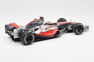 McLaren MP4-22 Mercedes #1 F. Alonso Showcar 2007 Minichamps 1:18 533071871 Kovina – slika 2 od 6