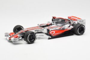 McLaren MP4-22 Mercedes #1 F. Alonso Showcar 2007 Minichamps 1:18 533071871 Kovina