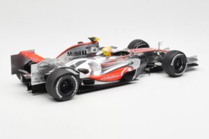 McLaren MP4-22 Mercedes #2 L. Hamilton 2007 Dealer Edition Minichamps 1:18 530071802 Kovina – slika 2 od 6