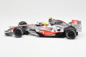 McLaren MP4-22 Mercedes #2 L. Hamilton 2007 Dealer Edition Minichamps 1:18 530071802 Kovina – slika 3 od 6