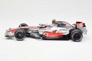 McLaren MP4-23 Mercedes #23 H. Kovalainen 2008 Minichamps 1:18 530081823 Kovina – slika 3 od 6