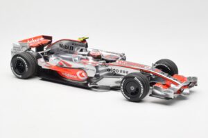McLaren MP4-23 Mercedes #23 H. Kovalainen 2008 Minichamps 1:18 530081823 Kovina – slika 4 od 6