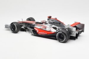 McLaren MP4-22 Mercedes #1 F. Alonso Presentation Valencia 2007 Minichamps 1:18 538071871 Kovina – slika 5 od 6