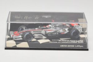 Dallara F303 N. Piquet British F3 Championship 2003 Minichamps 1:43 400030333 Kovina – slika 5 od 5