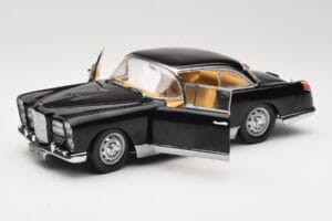 Facel Vega HK500 Črn Sun Star 1:18 3751 Kovina – slika 2 od 8