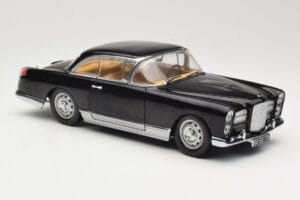 Facel Vega HK500 Črn Sun Star 1:18 3751 Kovina – slika 6 od 8