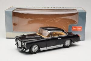 Facel Vega HK500 Črn Sun Star 1:18 3751 Kovina – slika 8 od 8