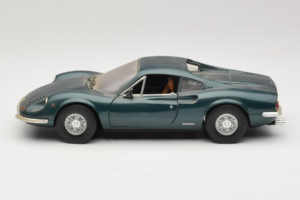 Ferrari 246 GT Dino Zelen Anson 1:18 30359 Kovina – slika 4 od 8