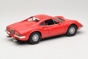 Ferrari Dino 246 GT Rdeč Anson 1:18 303597 Kovina – slika 3 od 8