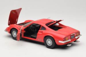 Ferrari Dino 246 GT Rdeč Anson 1:18 303597 Kovina – slika 5 od 8