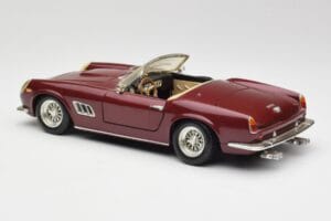 Ferrari 250 GT California Rdeč Hot Wheels 1:18 3401158 Kovina – slika 7 od 8