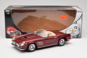 Ferrari 250 GT California Spider LWB Temno Rdeča Hot Wheels 1:18 25727 Kovina – slika 8 od 8