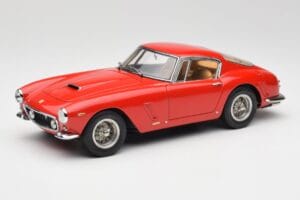 Ferrari 250 GT SWB Rdeč CMC 1:18 M-046 Kovina