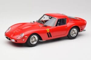 Ferrari 250 GTO London Show Rdeč CMC 1:18 M-256 Kovina