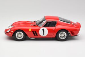 Ferrari 250 GTO #1 P. Rodriguez / W. Mairesse Paris 1000km 1962 CMC 1:18 M-254 Kovina – slika 3 od 6