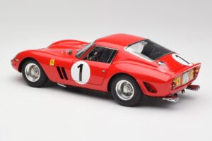 Ferrari 250 GTO #1 P. Rodriguez / W. Mairesse Paris 1000km 1962 CMC 1:18 M-254 Kovina – slika 5 od 6