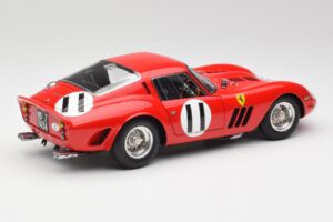Ferrari 250 GTO #11 J. Surtees / M. Parkes Paris 1000km 1962 CMC 1:18 M-249 Kovina – slika 2 od 6