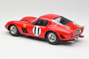 Ferrari 250 GTO #11 J. Surtees / M. Parkes Paris 1000km 1962 CMC 1:18 M-249 Kovina – slika 5 od 6