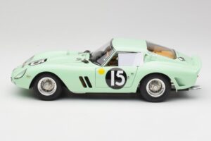 Ferrari 250 GTO #15 S. Moss / G. Hill Goodwood 1962 CMC 1:18 M-247 Kovina – slika 3 od 6