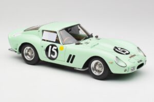 Ferrari 250 GTO #15 S. Moss / G. Hill Goodwood 1962 CMC 1:18 M-247 Kovina – slika 4 od 6