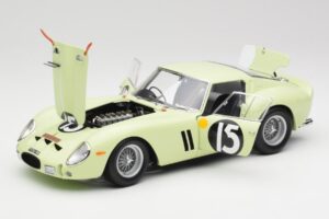 Ferrari 250 GTO #15 S. Moss / I. Ireland Goodwood Tourist Trophy Winner 1962 Kyosho 1:18 08438C Kovina – slika 2 od 8