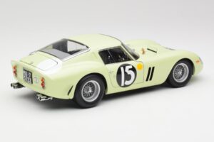 Ferrari 250 GTO #15 S. Moss / I. Ireland Goodwood Tourist Trophy Winner 1962 Kyosho 1:18 08438C Kovina – slika 3 od 8