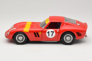 Ferrari 250 GTO #17 Bburago Sammlerborse Rdeč Bburago 1:18 3007-P1 Kovina – slika 4 od 8