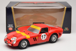 Ferrari 250 GTO #17 Bburago Sammlerborse Rdeč Bburago 1:18 3007-P1 Kovina – slika 8 od 8