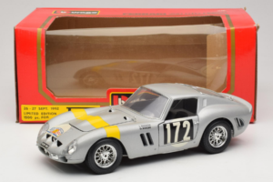 Ferrari 250 GTO #172 L. Bianchi / G. Berger Tour de France 1962 Srebrn Omejena Izdaja Bburago 1:18 3011-S1 Kovina – slika 8 od 8