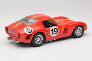 Ferrari 250 GTO #19 Rdeč Črte 1962 Bburago 1:18 3011-P3 Kovina – slika 3 od 8