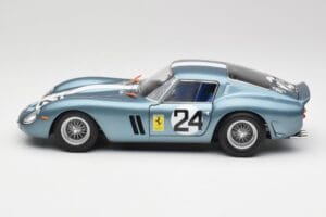 Ferrari 250 GTO #24 P. Rodriguez 12 Hours of Sebring GT3.0 Winner 1962 Kyosho 1:18 08438D Kovina – slika 4 od 8