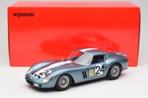 Ferrari 250 GTO #24 P. Rodriguez 12 Hours of Sebring GT3.0 Winner 1962 Kyosho 1:18 08438D Kovina – slika 8 od 8