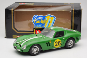Ferrari 250 GTO #26 Zelen Bele Proge 1962 Bburago 1:18 3011-G3 Kovina – slika 8 od 8